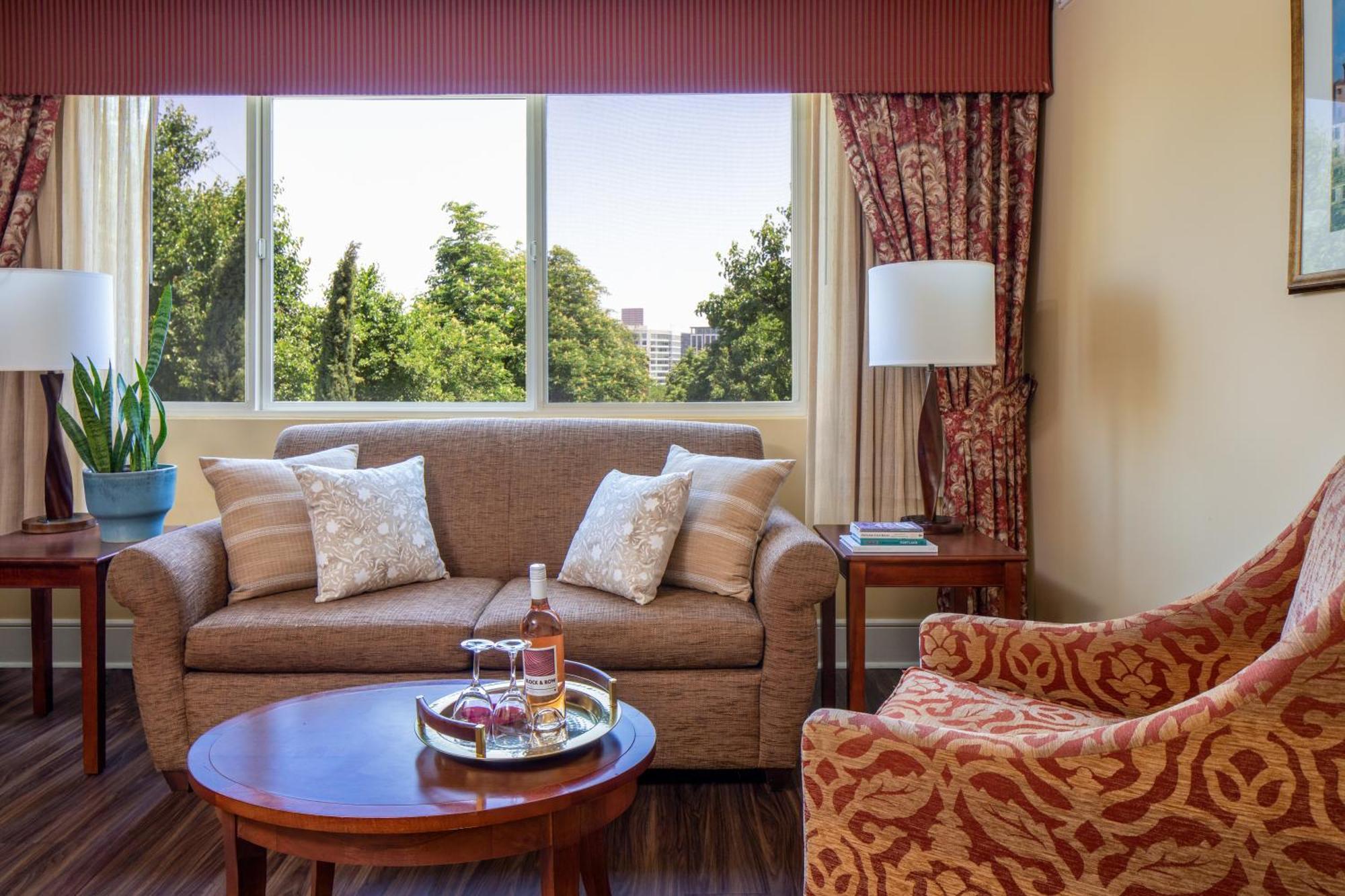 Park Lane Suites & Inn Портланд Екстериор снимка